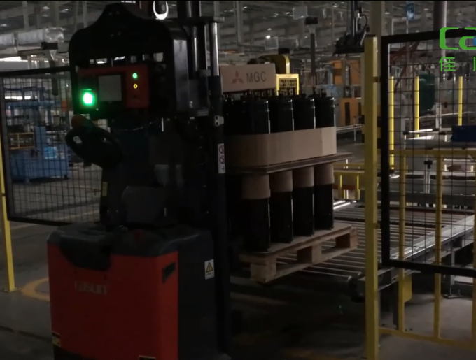 Unmanned Laser Guided Forklifts AGV 1 Ton Payload Precise Positioning